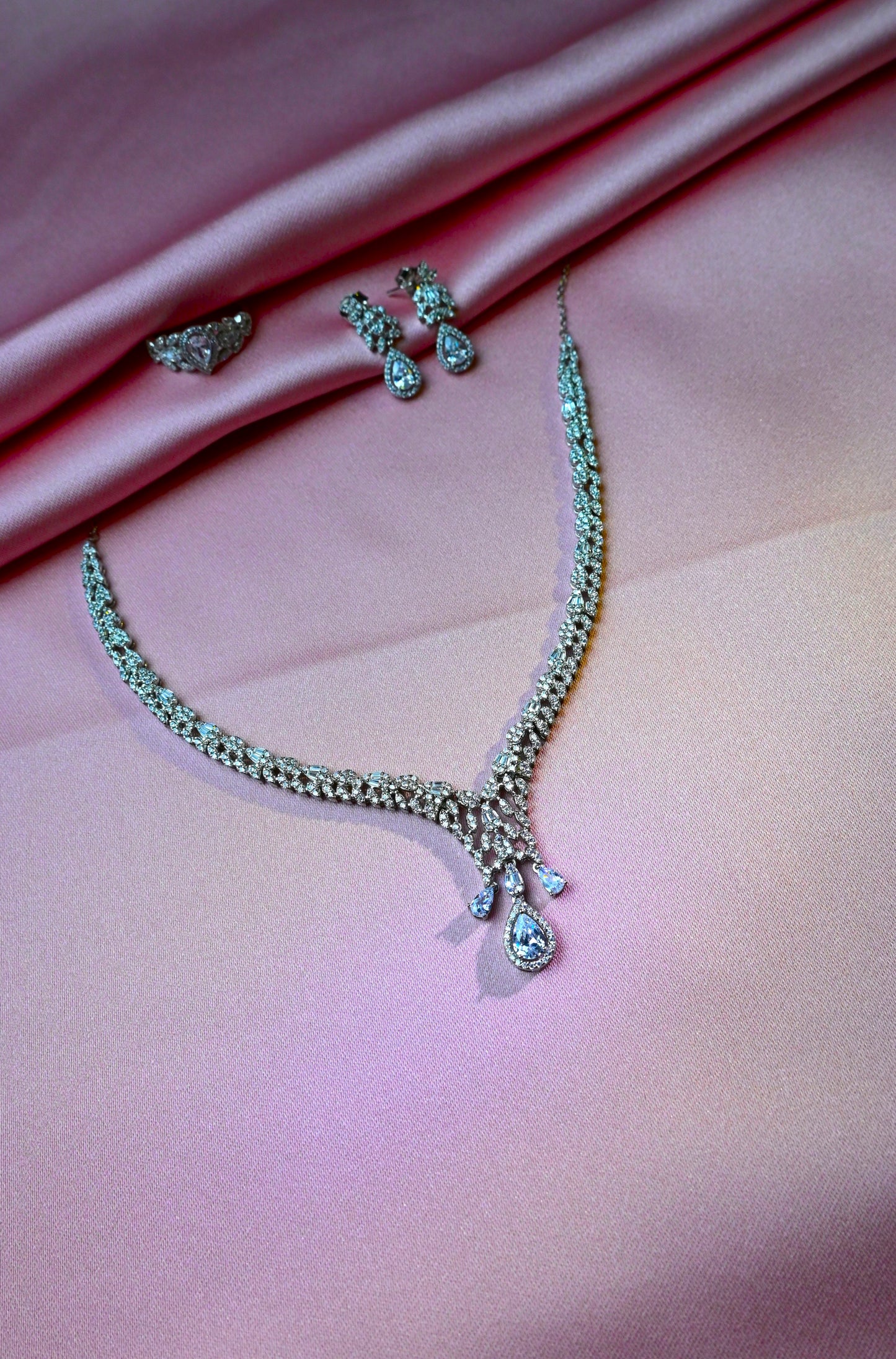 925 Ayar Gümüş Damla Kesim Set Zarif Takım