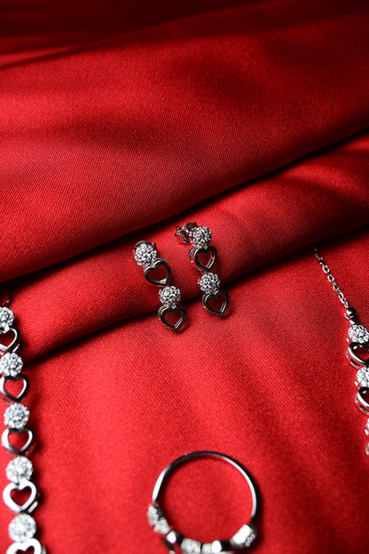 925 Ayar Gümüş Kalpli Zarif 4'lü Set