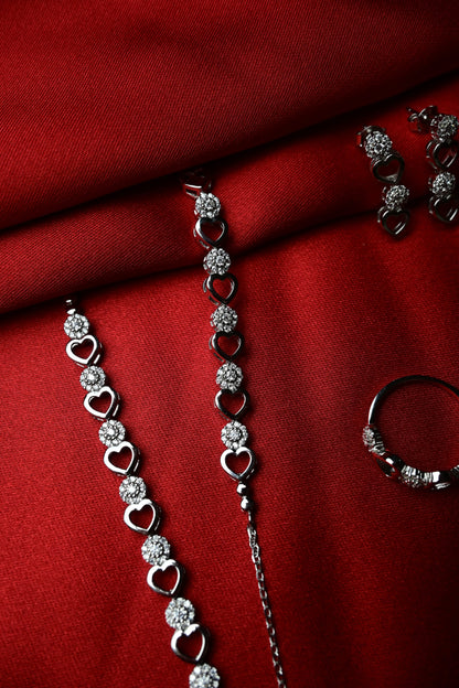 925 Ayar Gümüş Kalpli Zarif 4'lü Set